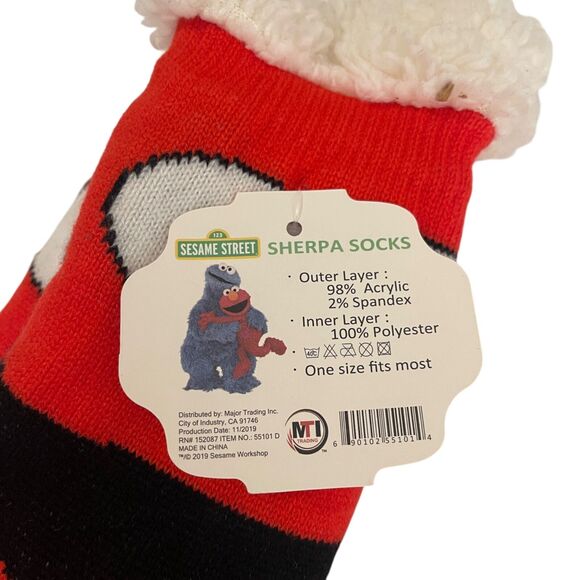 Sesame Street Elmo Sherpa Socks NWT One Size Fits Most OSFM Red Winter - Picture 3 of 5